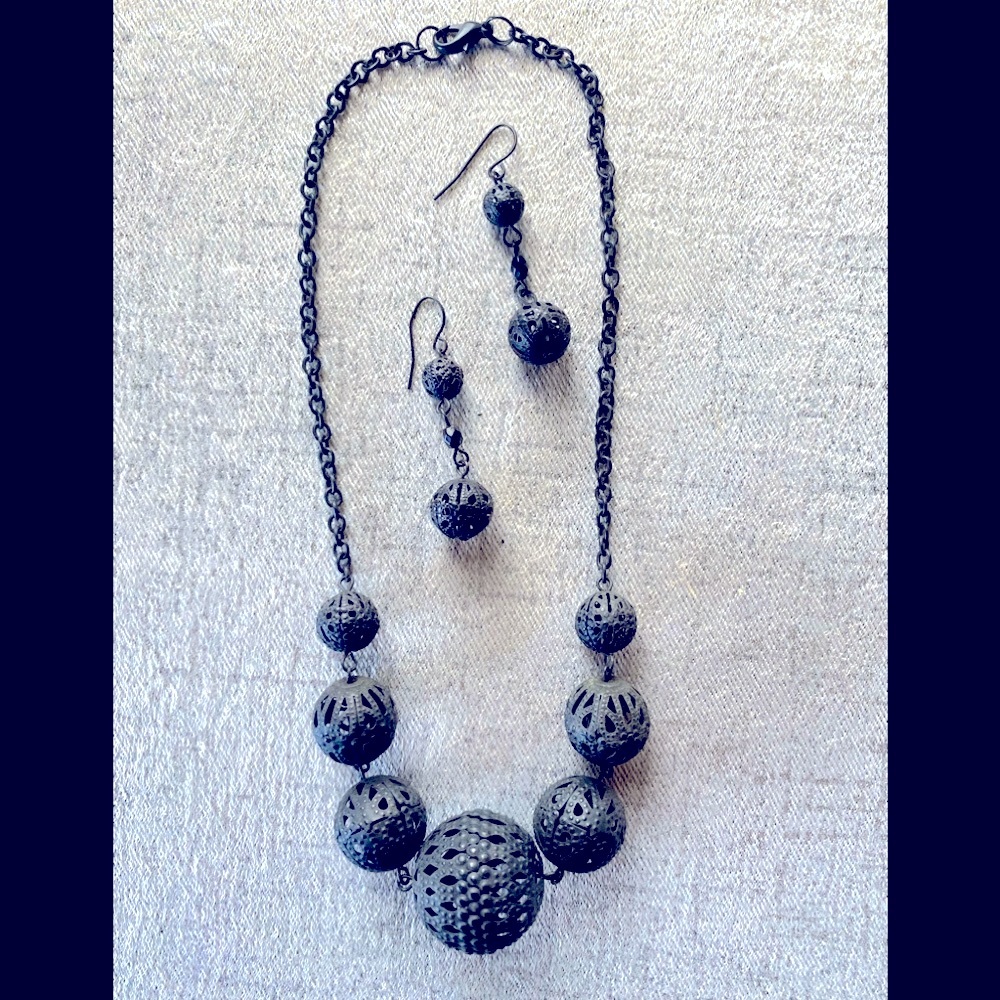 Vintage Statement Necklace & Earring Set